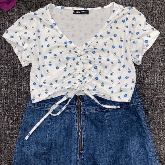 Flower top outfit - Picture 1 of 4